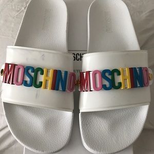 Moschino slides